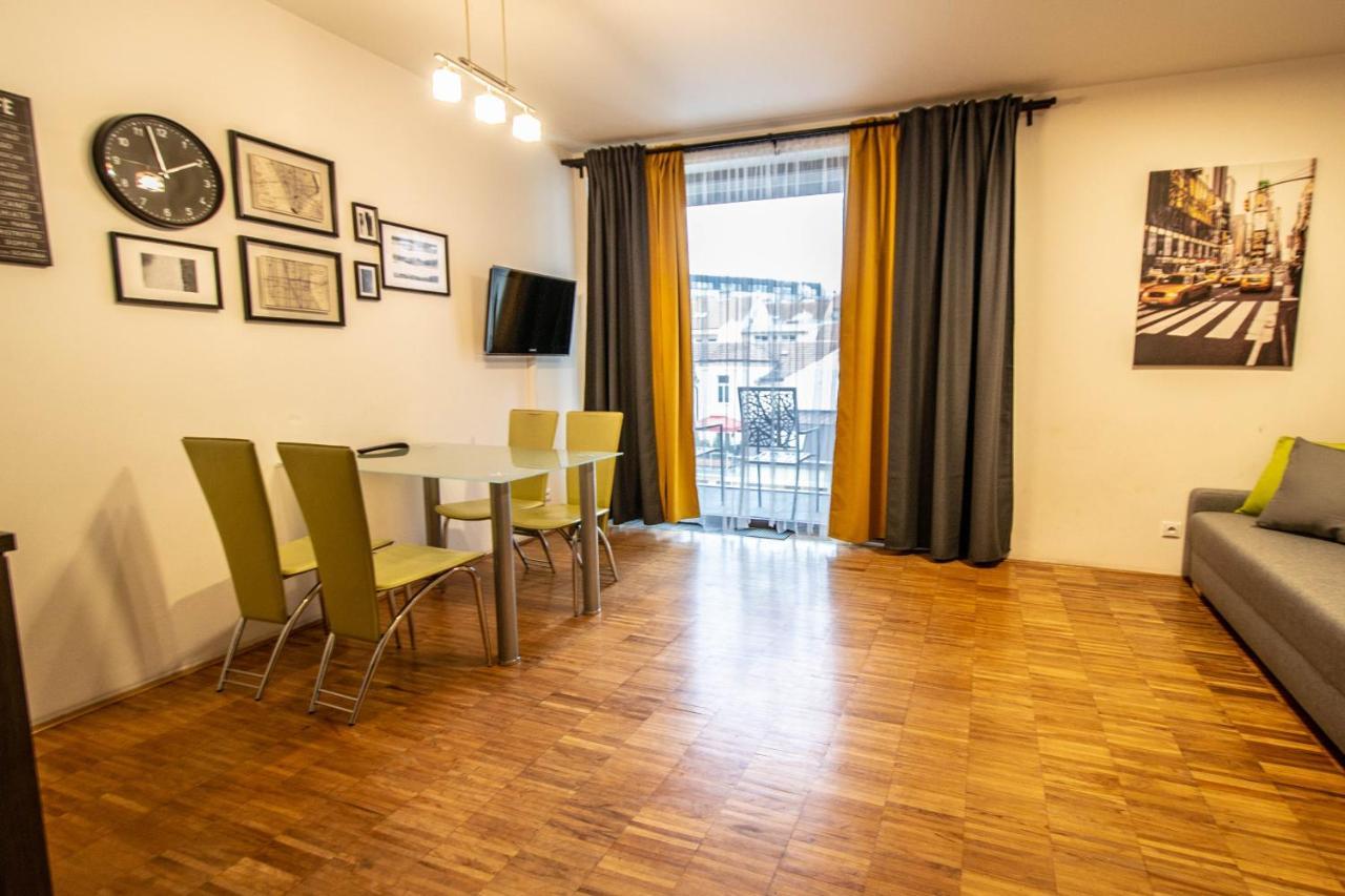 Apartament Modern With Balcony And Garage *