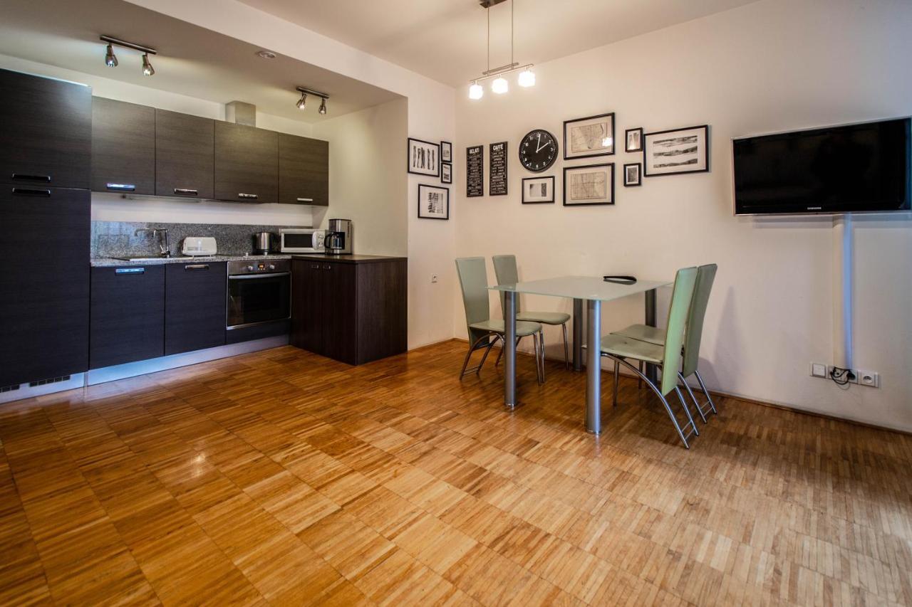 Modern With Balcony And Garage Apartamento *